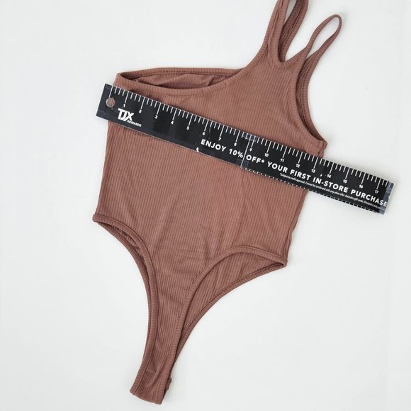 BOZZOLO Bodysuit Top - Picture 3 of 5